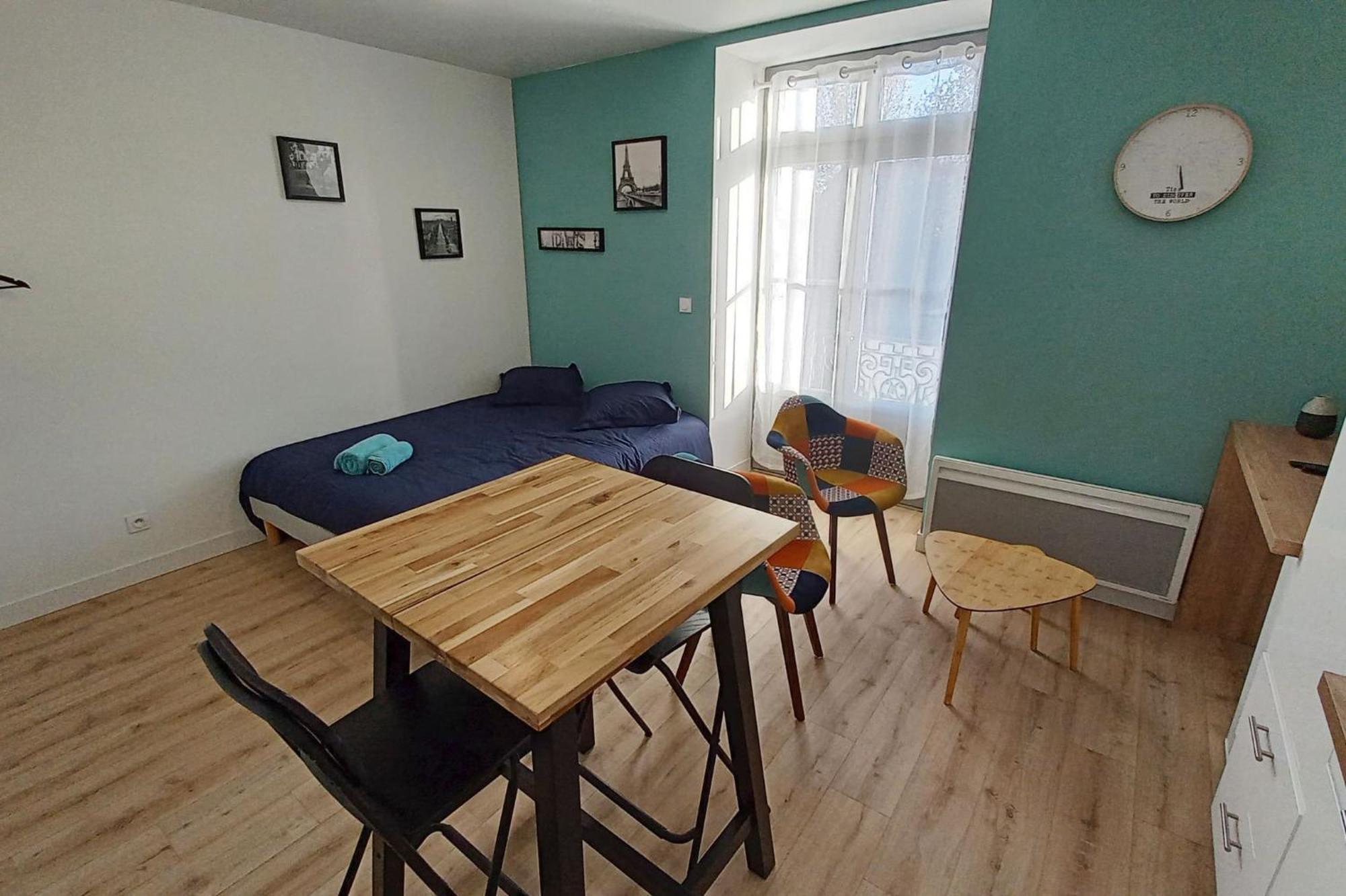 Segré centre ✰ studio ✰ 24m² ✰ cuisne ✰ wifi ✰ TOUT NEUF! Extérieur photo